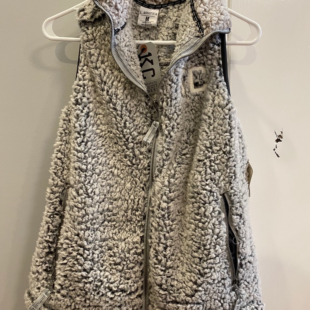 KC sherpa vest